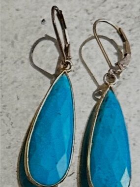 Turquoise Blue Howlite Teardrop Dangle Earrings with Gold Trim. GF ear-wire.